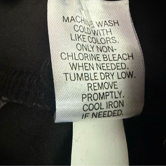 SO Women’s High Rise Black Active Shorts with White Stripes Size Medium - Picture 5 of 6